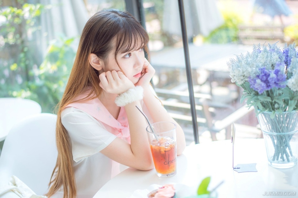 “嗡嗡嗡~”